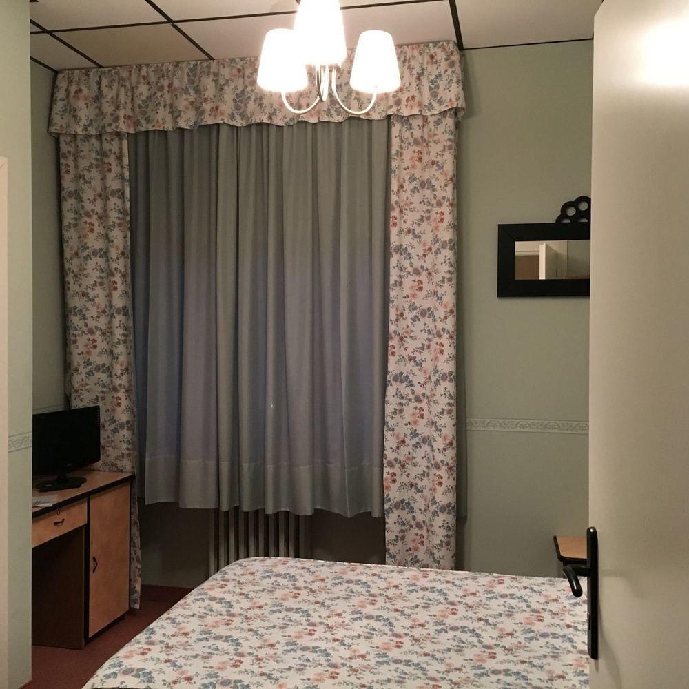 Albergo Sangrila لانزو تورينيس المظهر الخارجي الصورة