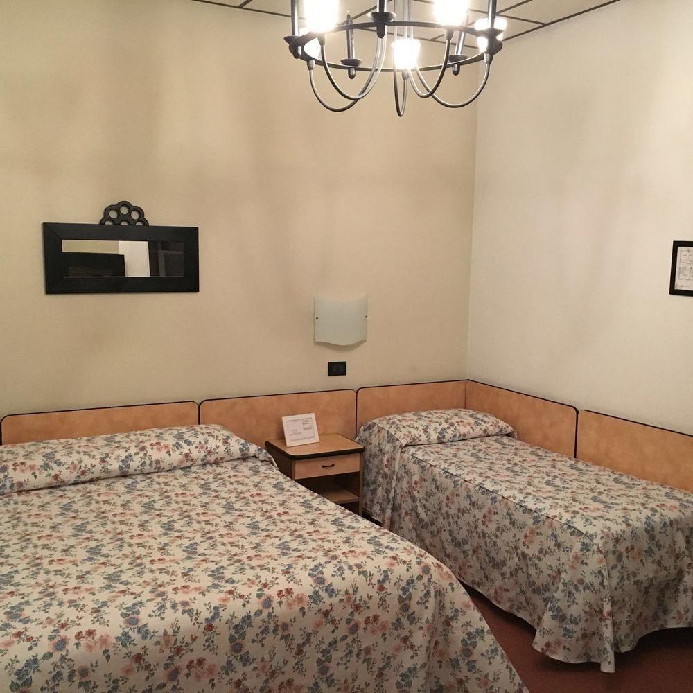 Albergo Sangrila لانزو تورينيس المظهر الخارجي الصورة